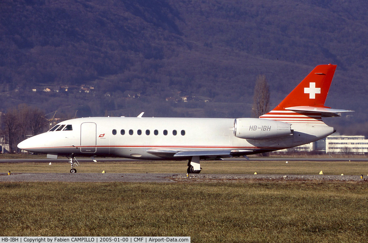 HB-IBH, 1996 Dassault Falcon 2000 C/N 042, Falcon 2000 nÂ°42