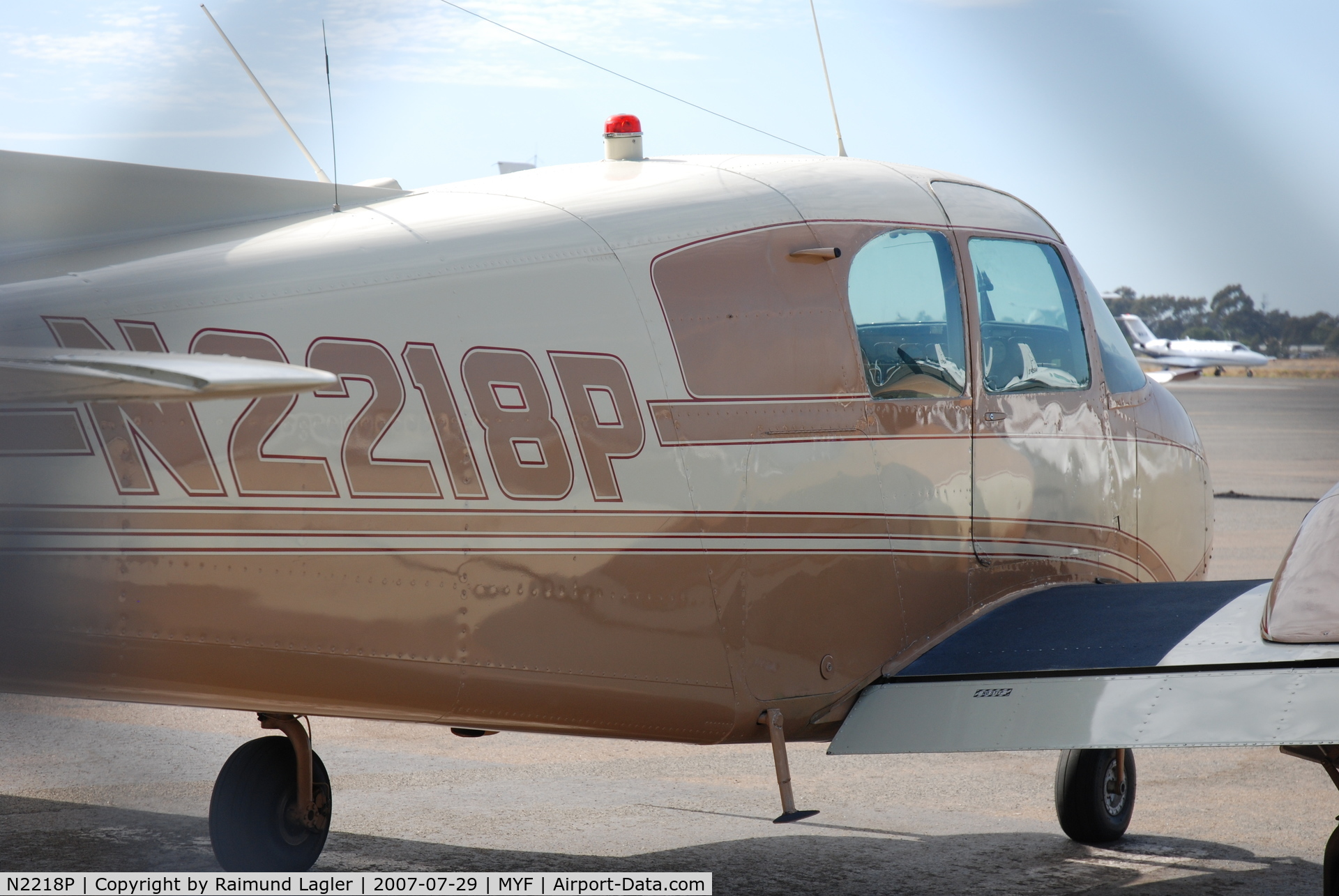 N2218P, 1956 Piper PA-23-250 Aztec C/N 23-827, Piper PA-23 Apache