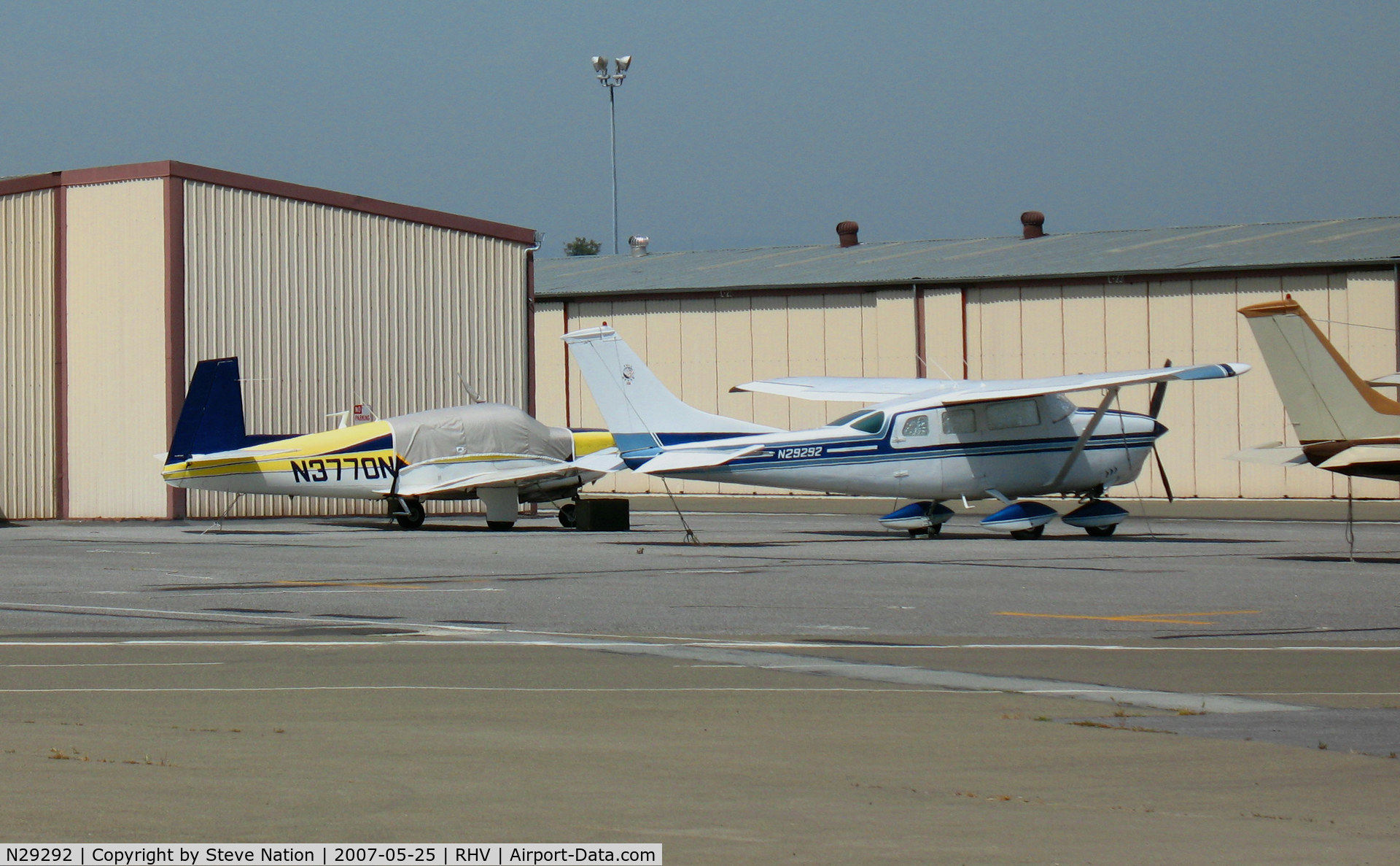 N29292, 1968 Cessna U206C Super Skywagon C/N U206-1212, 1968 Cessna U206C @ Reid-Hillview Airport, CA