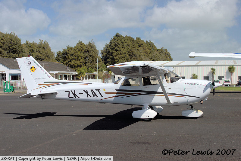 ZK-XAT, Cessna 172R C/N 17281262, brand new 172