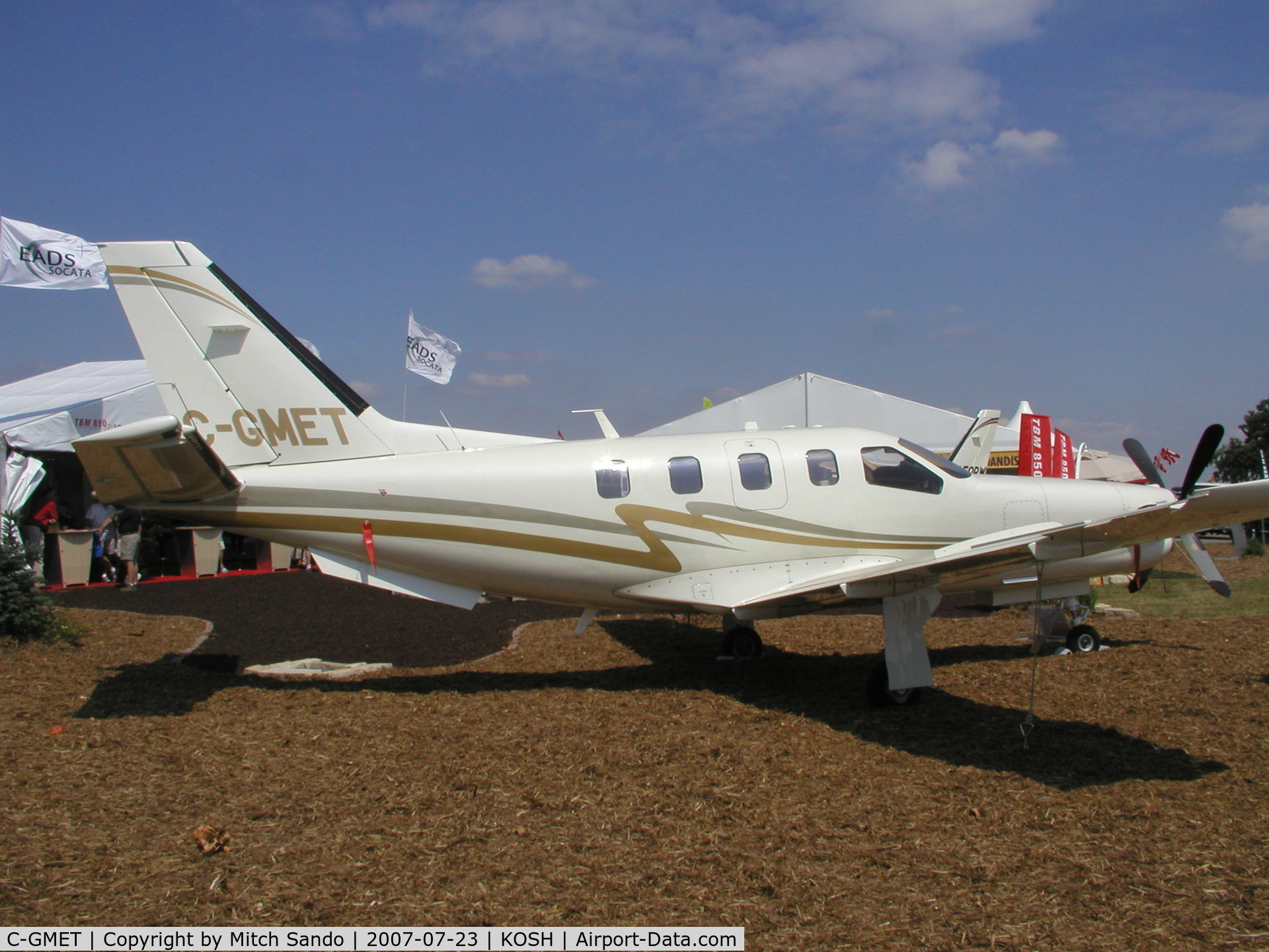 C-GMET, 2006 Socata TBM-700 C/N 355, EAA AirVenture 2007.