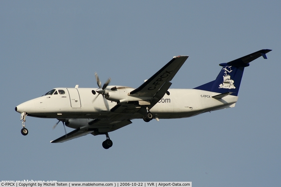 C-FPCX, 1986 Beech 1900C C/N UB-66, From Pacific Coastal Airlines - Landing on 26R