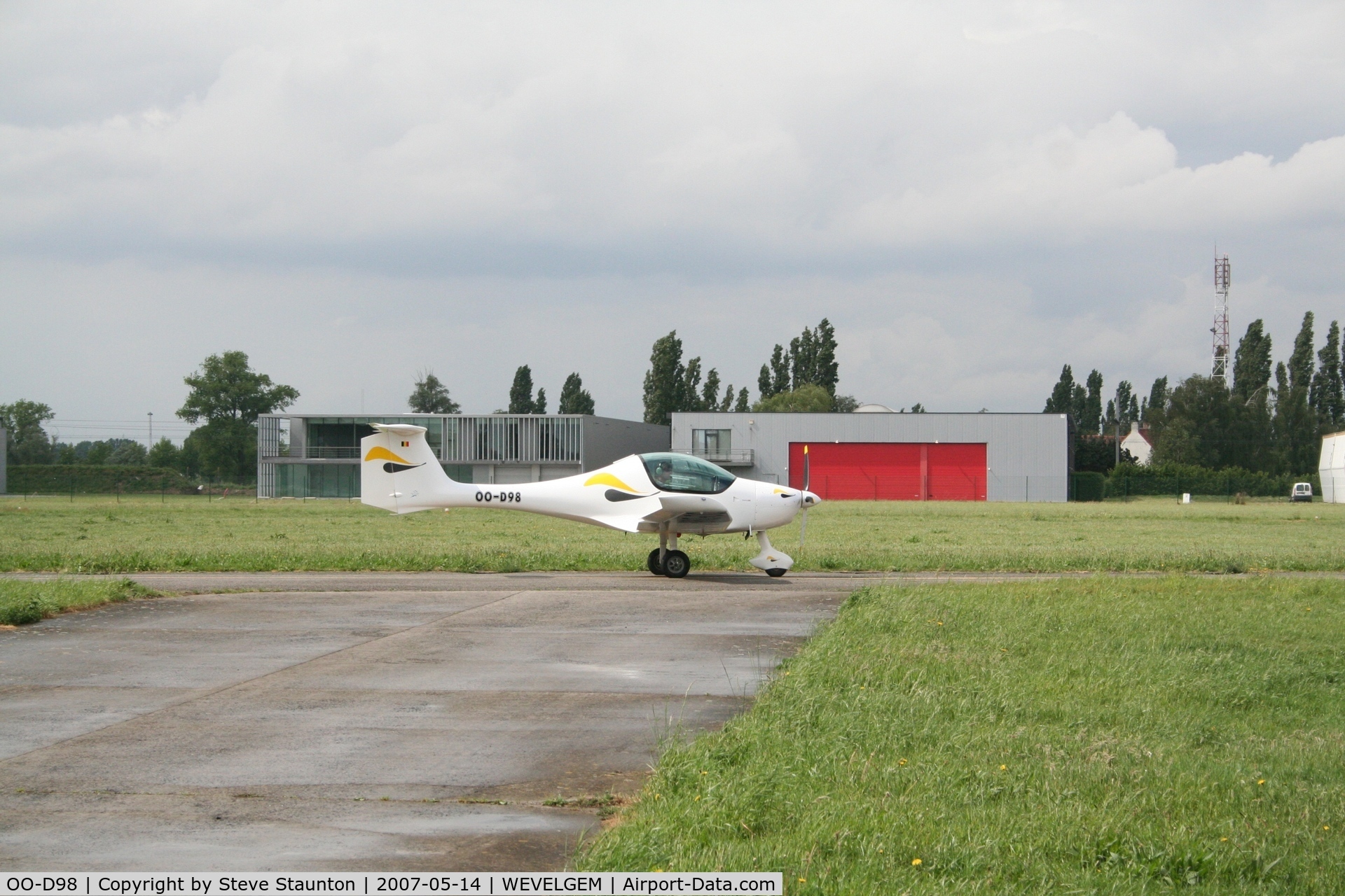 OO-D98, ATEC Zephyr 2000C C/N Z490102S, Taken on a recent Aeroprint tour @ Wevelgem