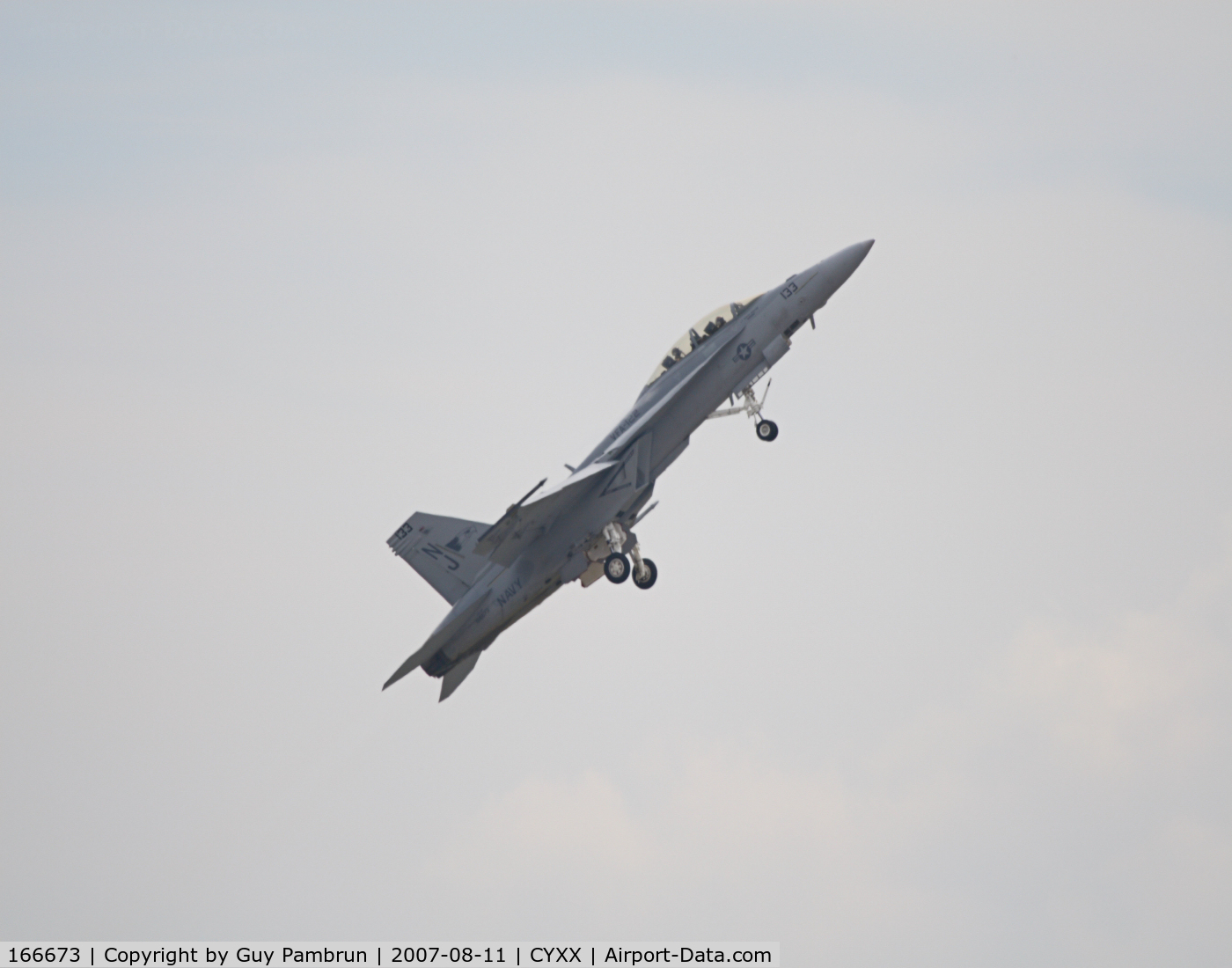 166673, Boeing F/A-18F Super Hornet C/N F151, Slow dirty fly-by