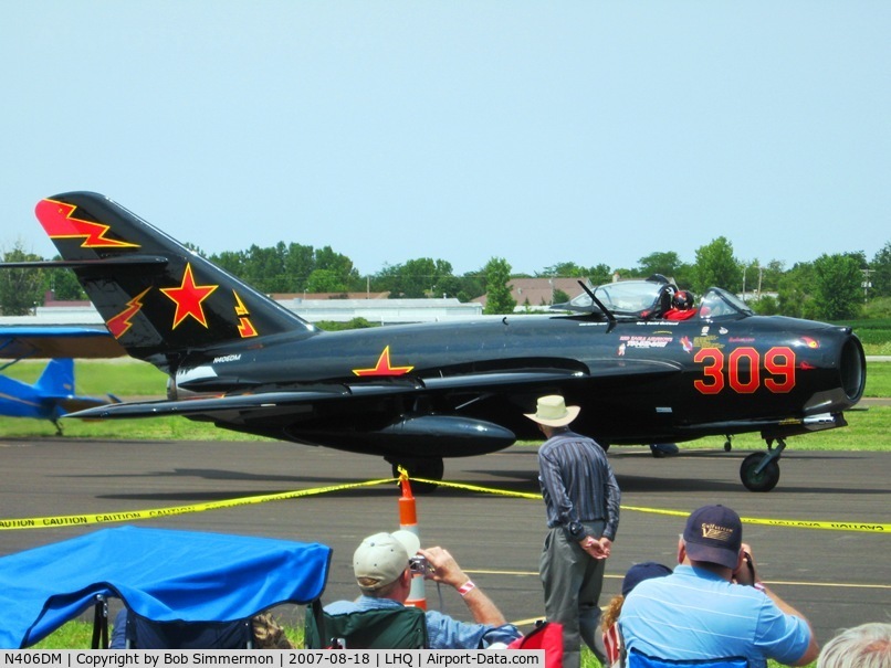 N406DM, 1957 Mikoyan-Gurevich MiG-17T C/N 0613, Wings of Victory Airshow - Lancaster, OH