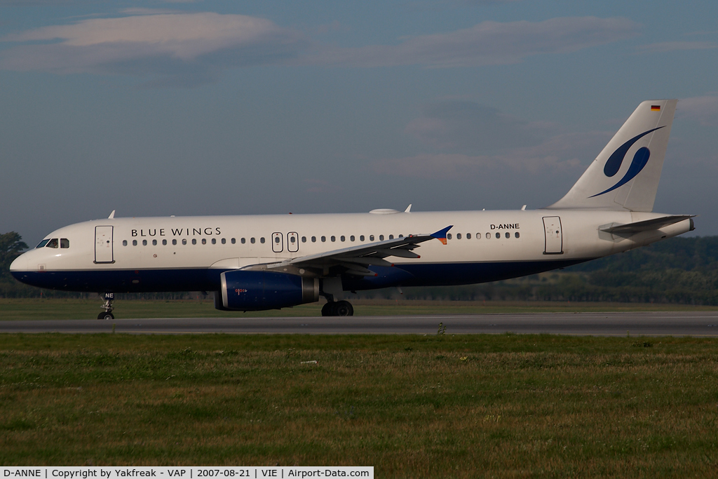 D-ANNE, 2001 Airbus A320-232 C/N 1557, Bluewings Airbus 320