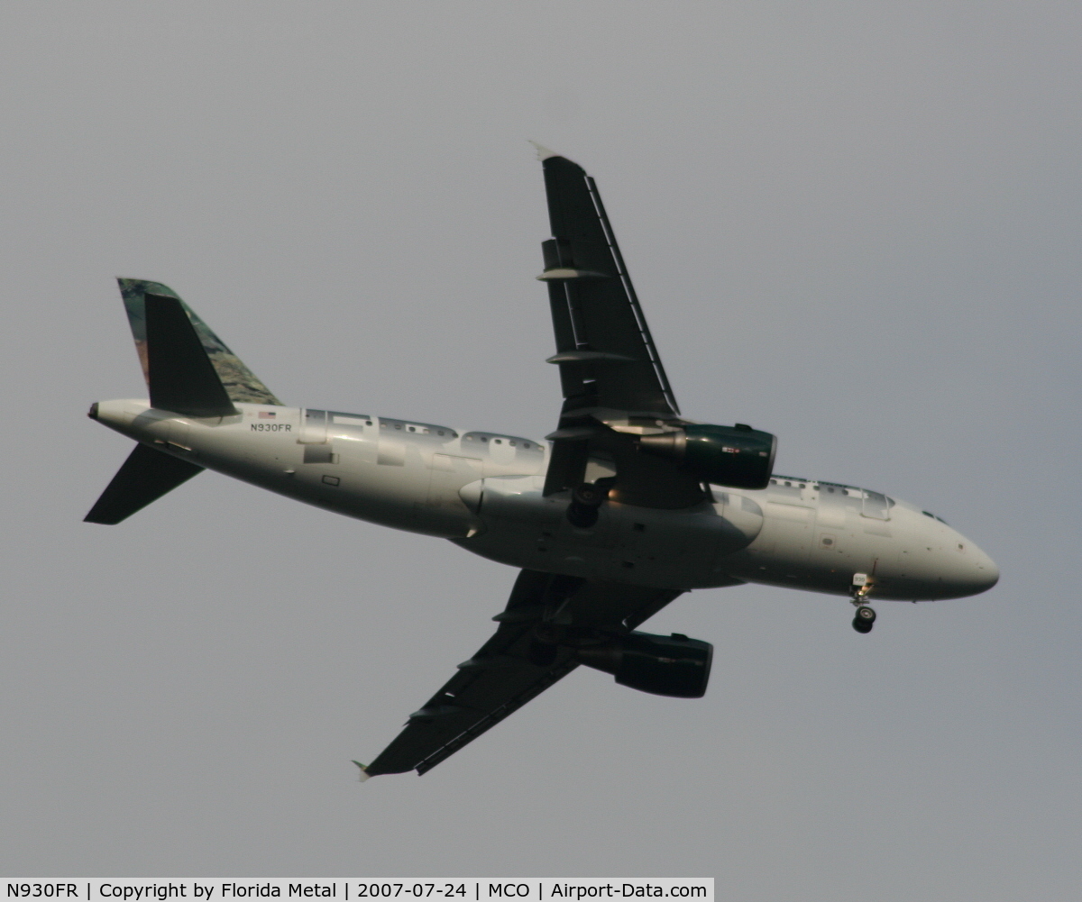 N930FR, 2004 Airbus A319-111 C/N 2241, Lola and Max