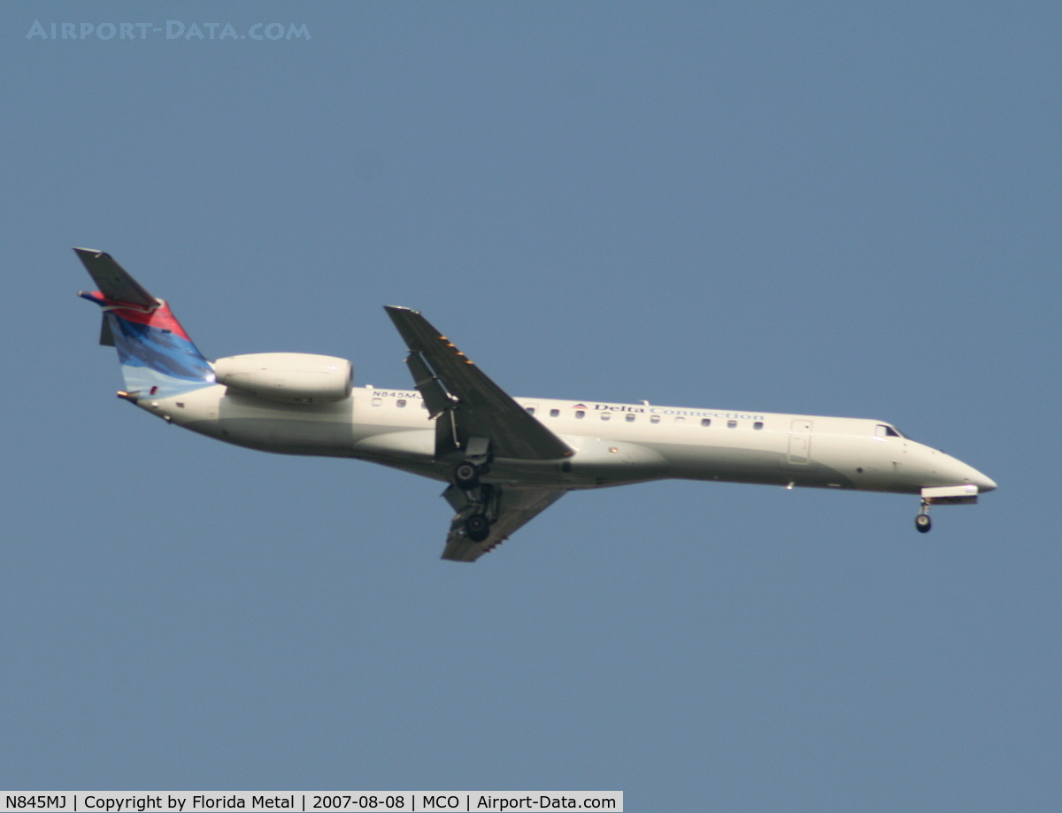 N845MJ, 2001 Embraer ERJ-145LR (EMB-145LR) C/N 145502, Delta Connection