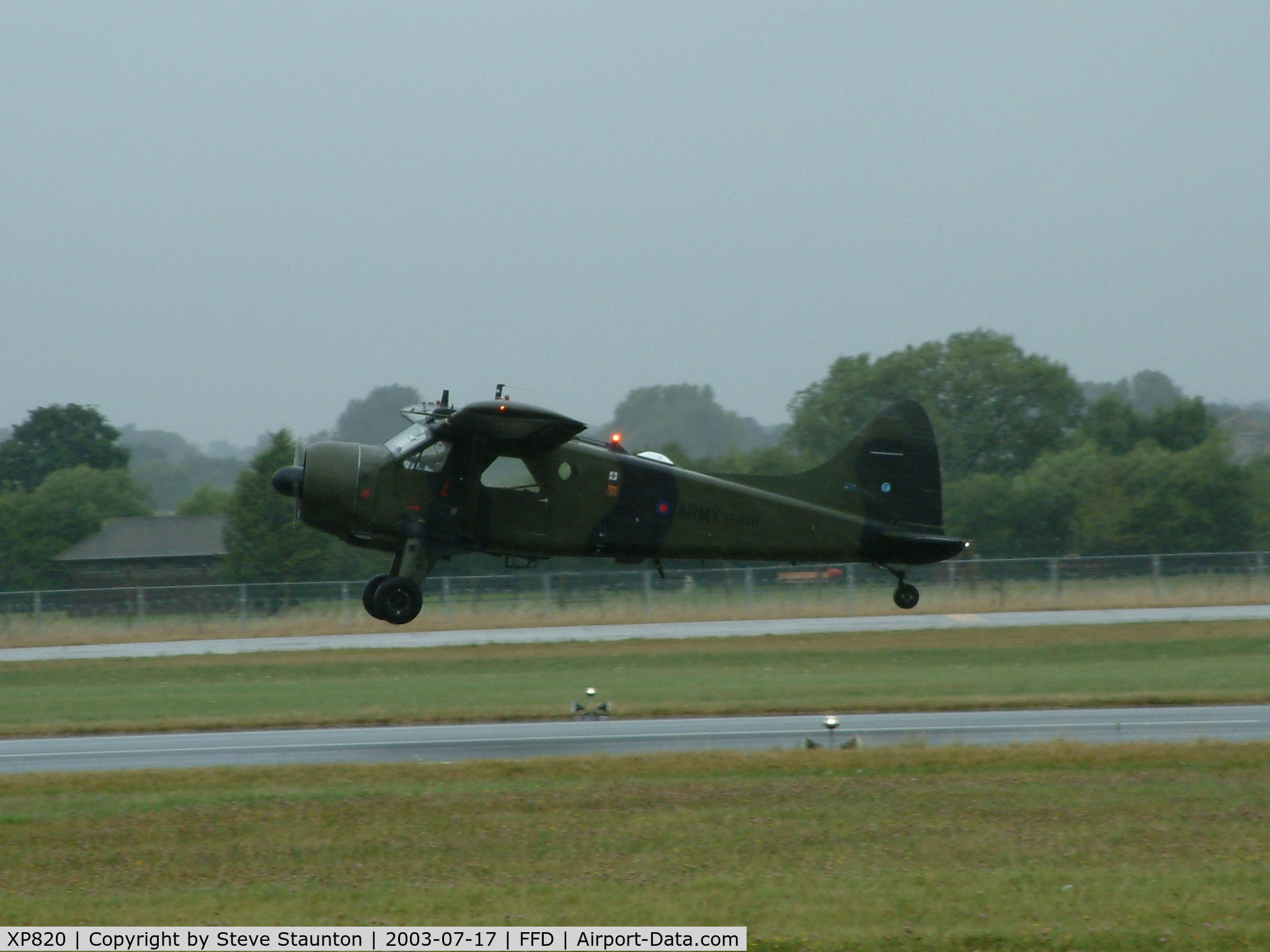 XP820, 1961 De Havilland Canada DHC-2 Beaver AL.1 C/N 1483, Royal International Air Tattoo 2003