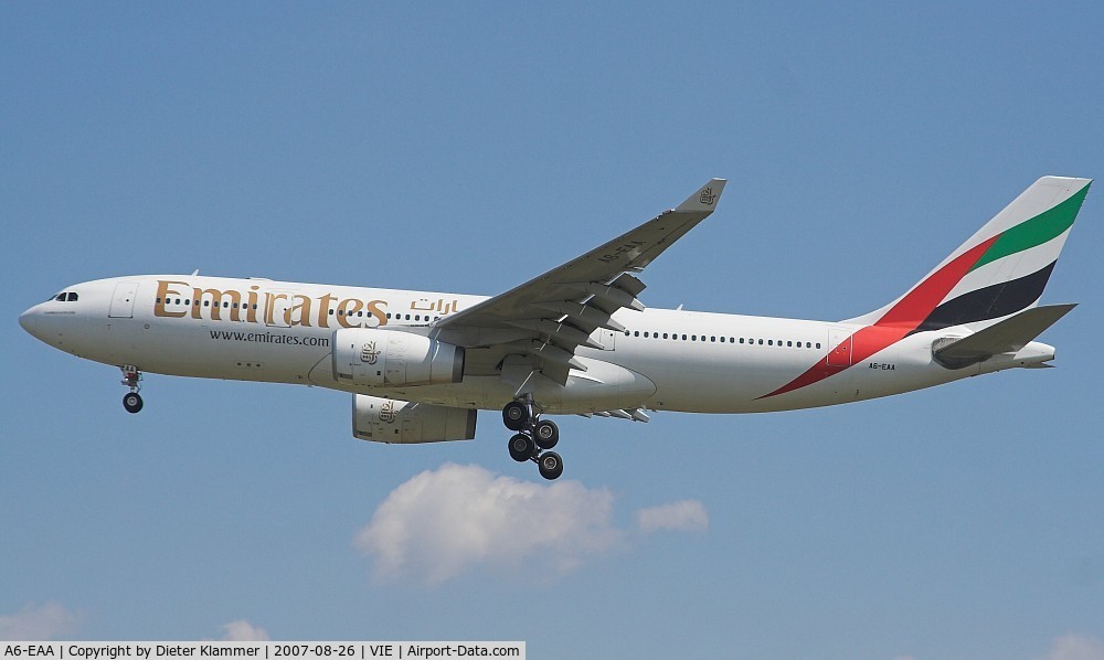 A6-EAA, 2000 Airbus A330-243 C/N 348, Emirates  A330