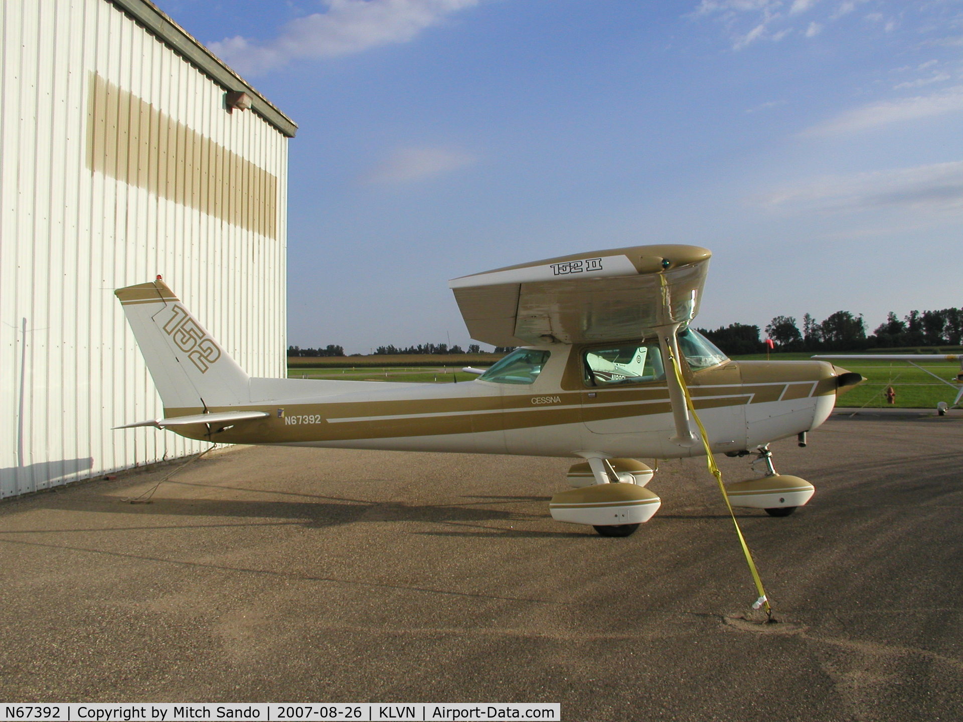 N67392, 1978 Cessna 152 C/N 15281808, Parked on the ramp at Airlake.