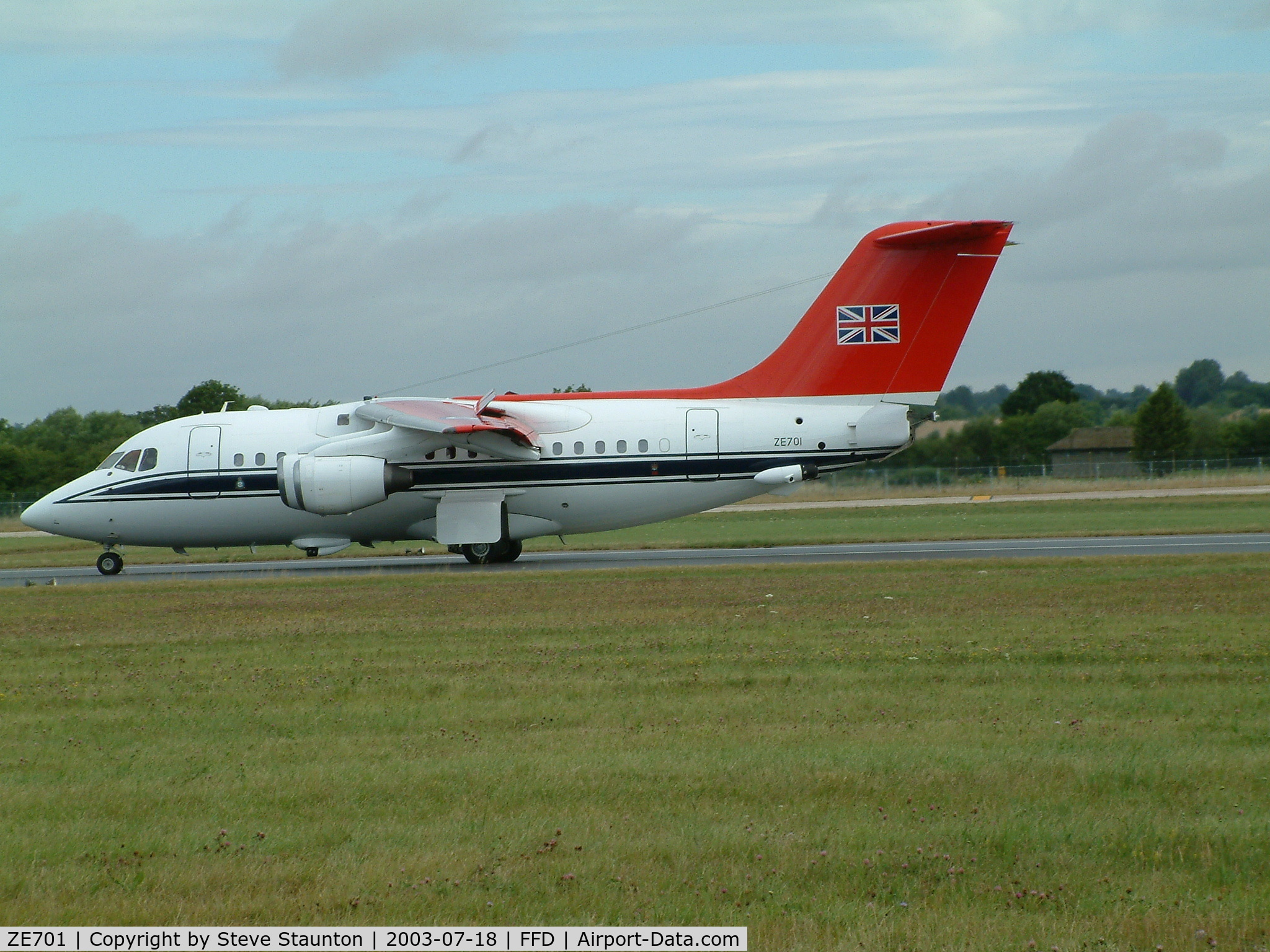 ZE701, 1985 British Aerospace BAe.146 CC.2 C/N E1029, Royal International Air Tattoo 2003