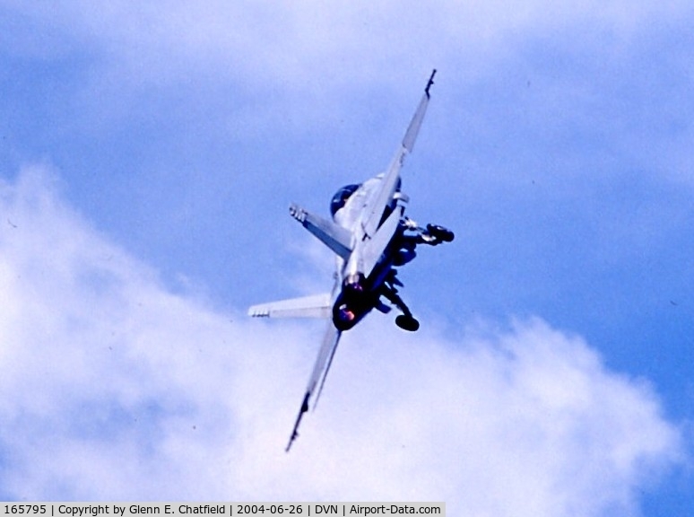 165795, Boeing F/A-18F Super Hornet C/N 1522/F021, F/A-18F at the Quad Cities Air Show