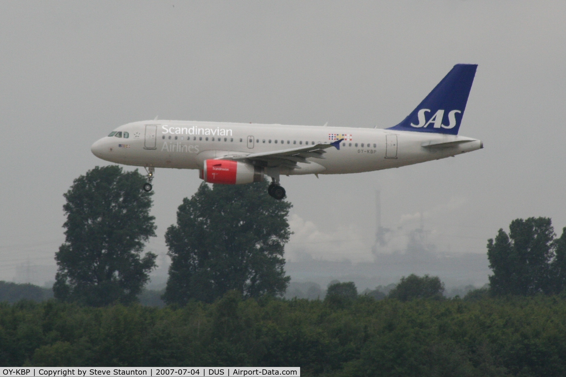 OY-KBP, 2006 Airbus A319-132 C/N 2888, Taken at Dusseldorf July 2007