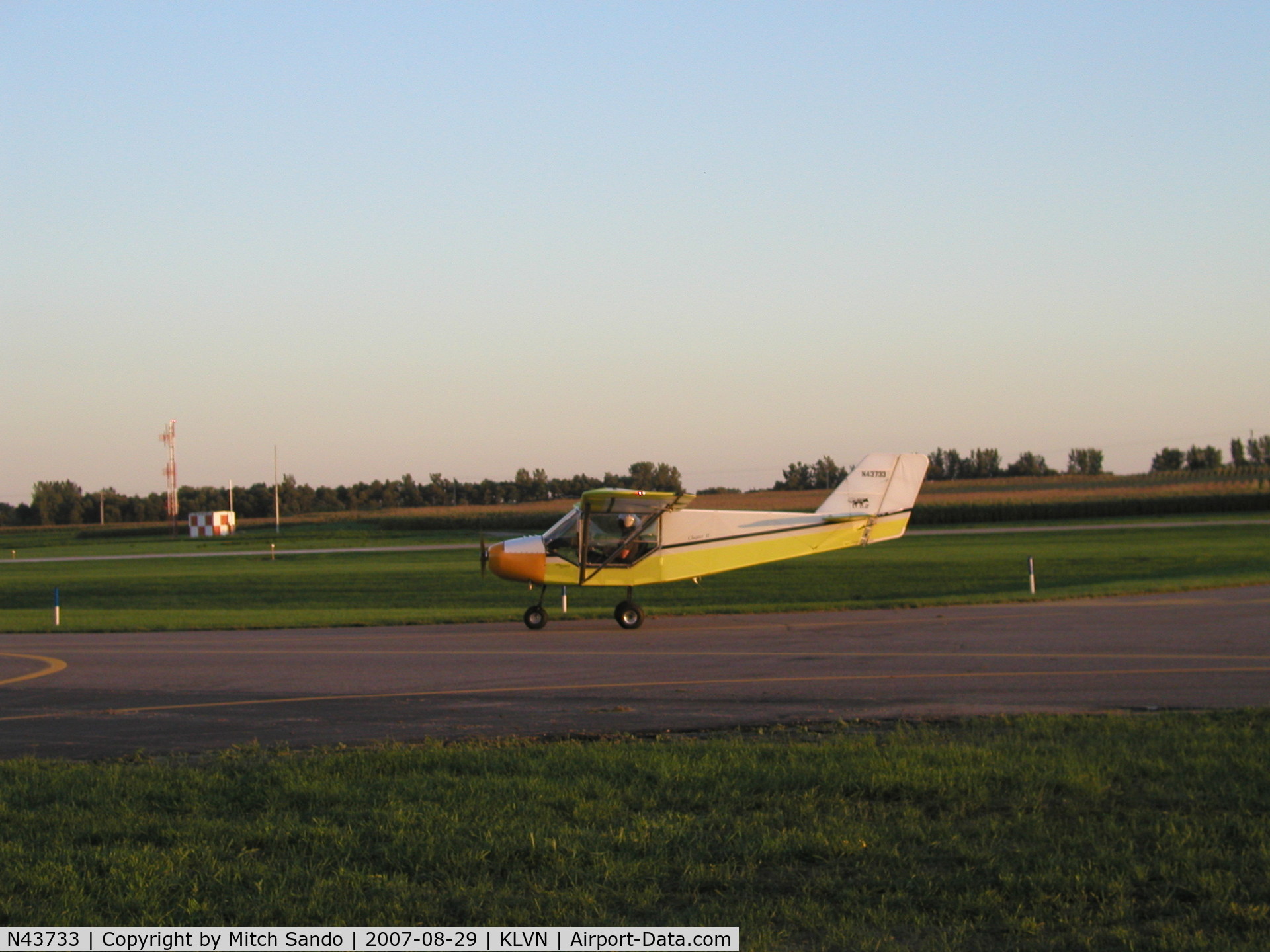 N43733, 2007 Rans S-6ES Coyote II C/N 05051666, Taxiing back to the hangar.