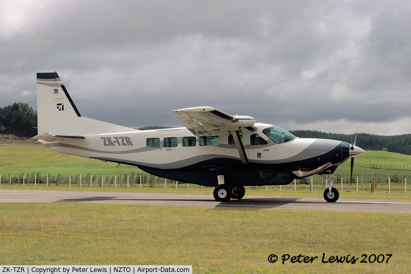 ZK-TZR, 2002 Cessna 208 Caravan I C/N 20800360, Izard Pacific Aviation Ltd.