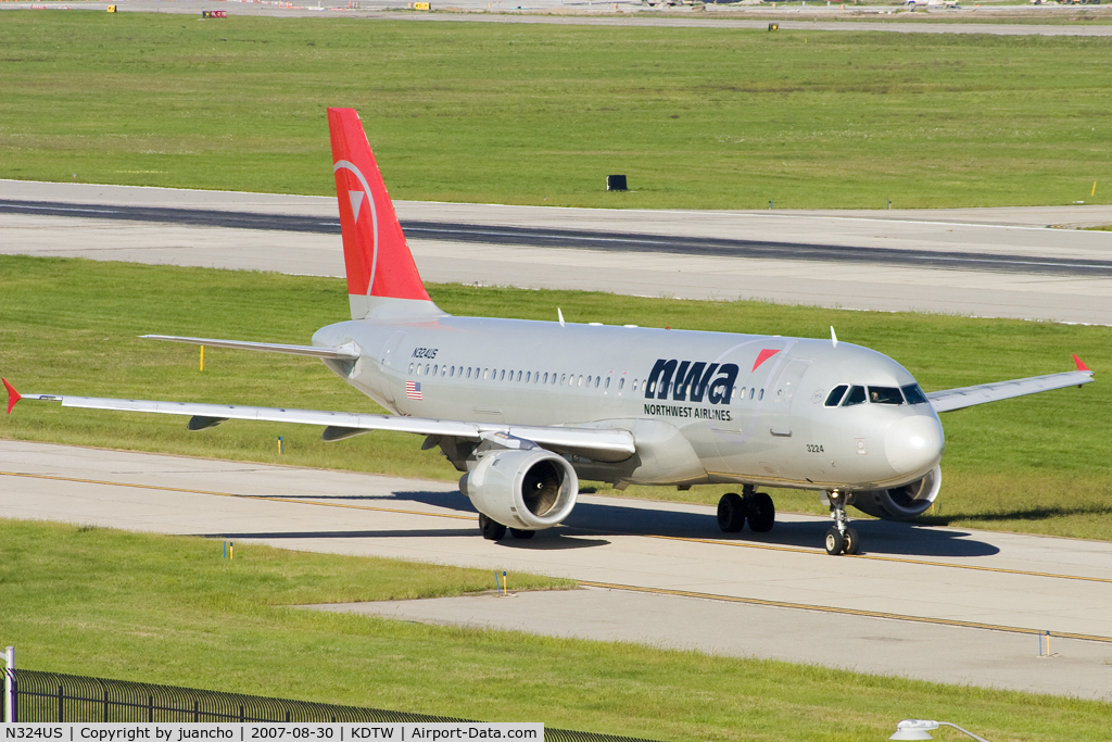 N324US, 1992 Airbus A320-211 C/N 273, Taxi to 3L