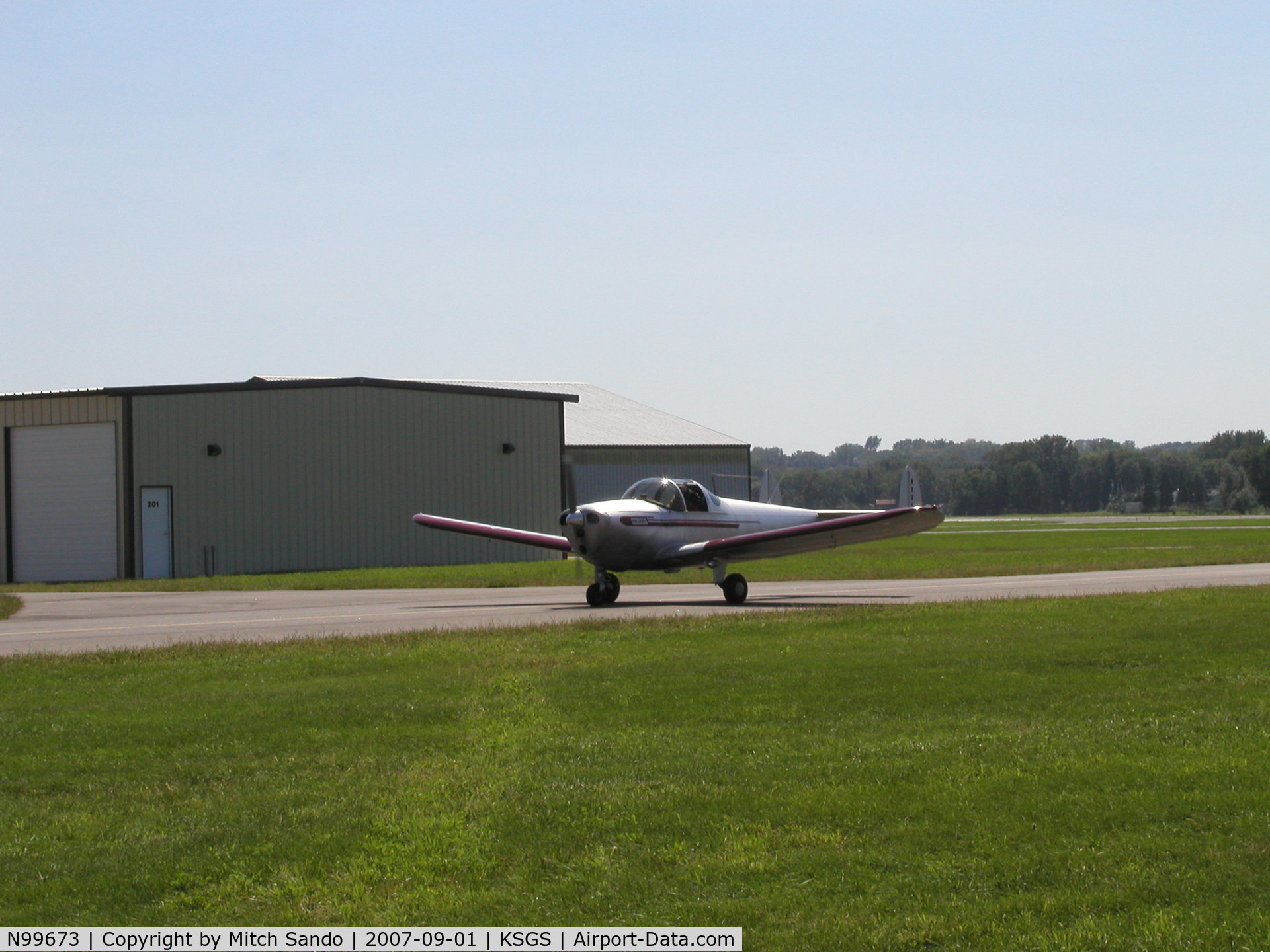 N99673, 1946 Erco 415C Ercoupe C/N 2296, Taxiing to the fuel pumps.