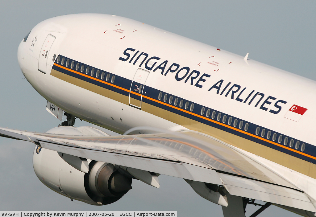 9V-SVH, 2002 Boeing 777-212/ER C/N 28532, Singapore close up