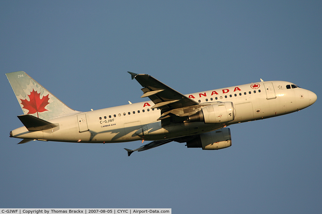 C-GJWF, 2002 Airbus A319-112 C/N 1765, Wonderful morning in Calgary !