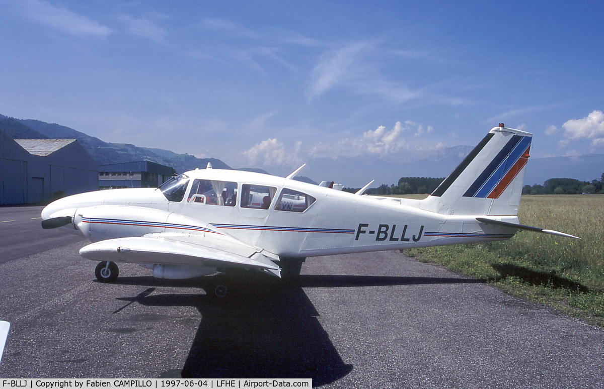 F-BLLJ, Piper PA-23-250 Aztec C/N 273756, 27-3756