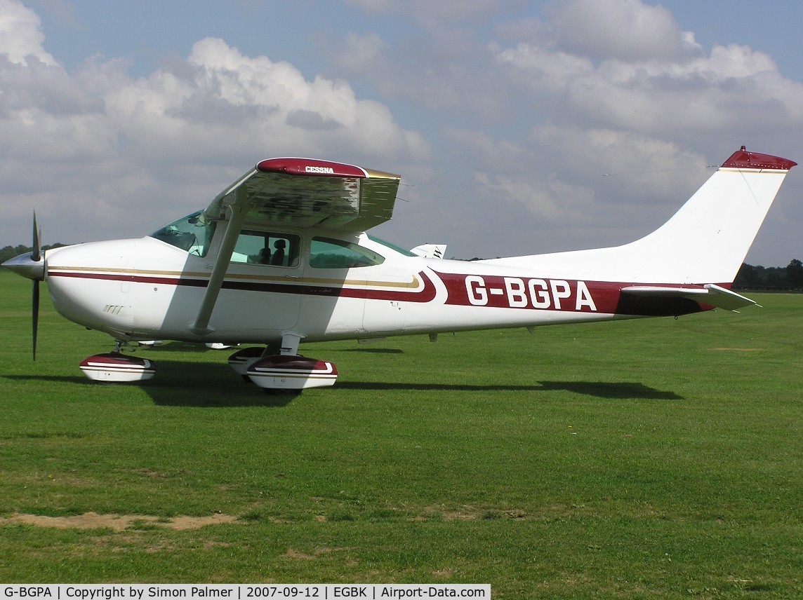 G-BGPA, 1978 Cessna 182Q Skylane C/N 182-66538, Cessna 182 visiting Sywell