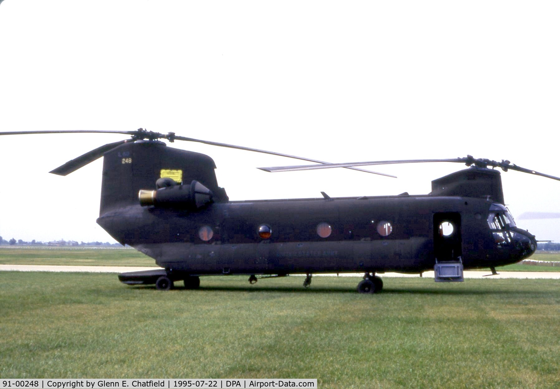 91-00248, 1991 Boeing Vertol CH-47D Chinook C/N M.3397, CH-47D in for an air show