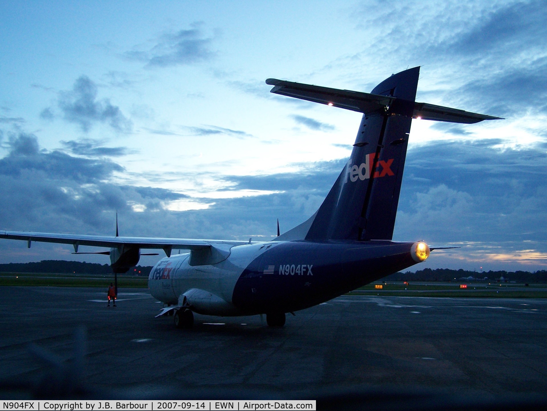 N904FX, 1991 ATR 42-320 C/N 259, Pilots were going through their check off's whle this was being shot