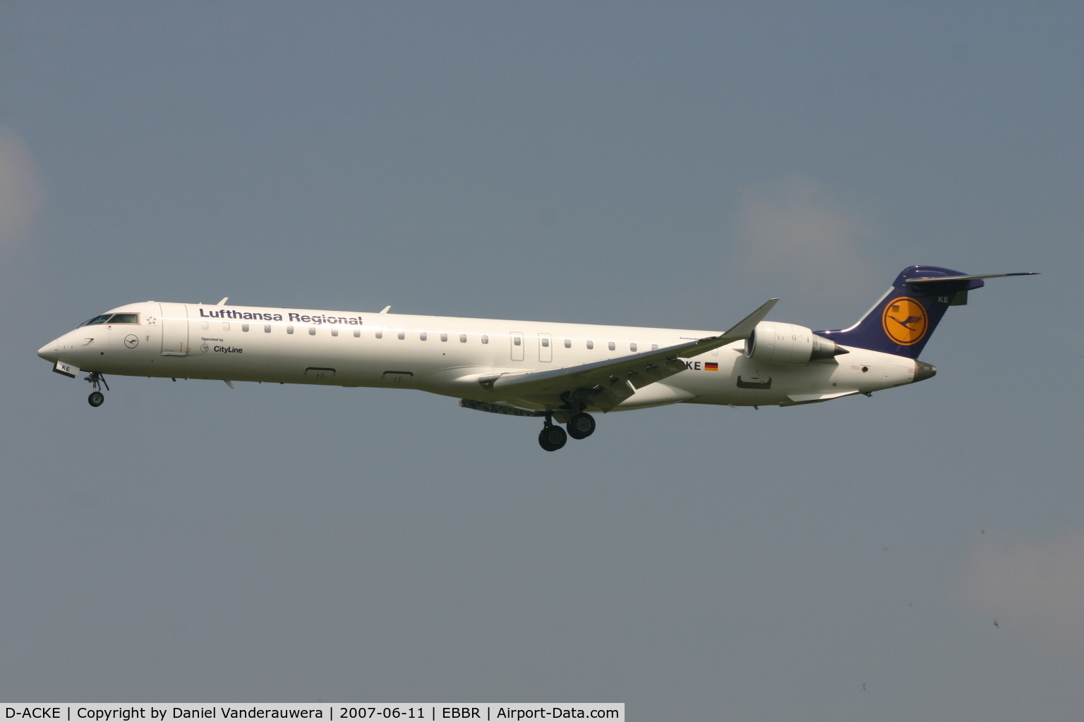D-ACKE, 2006 Bombardier CRJ-900LR (CL-600-2D24) C/N 15081, arrival of flight LH4604 to rwy 25L