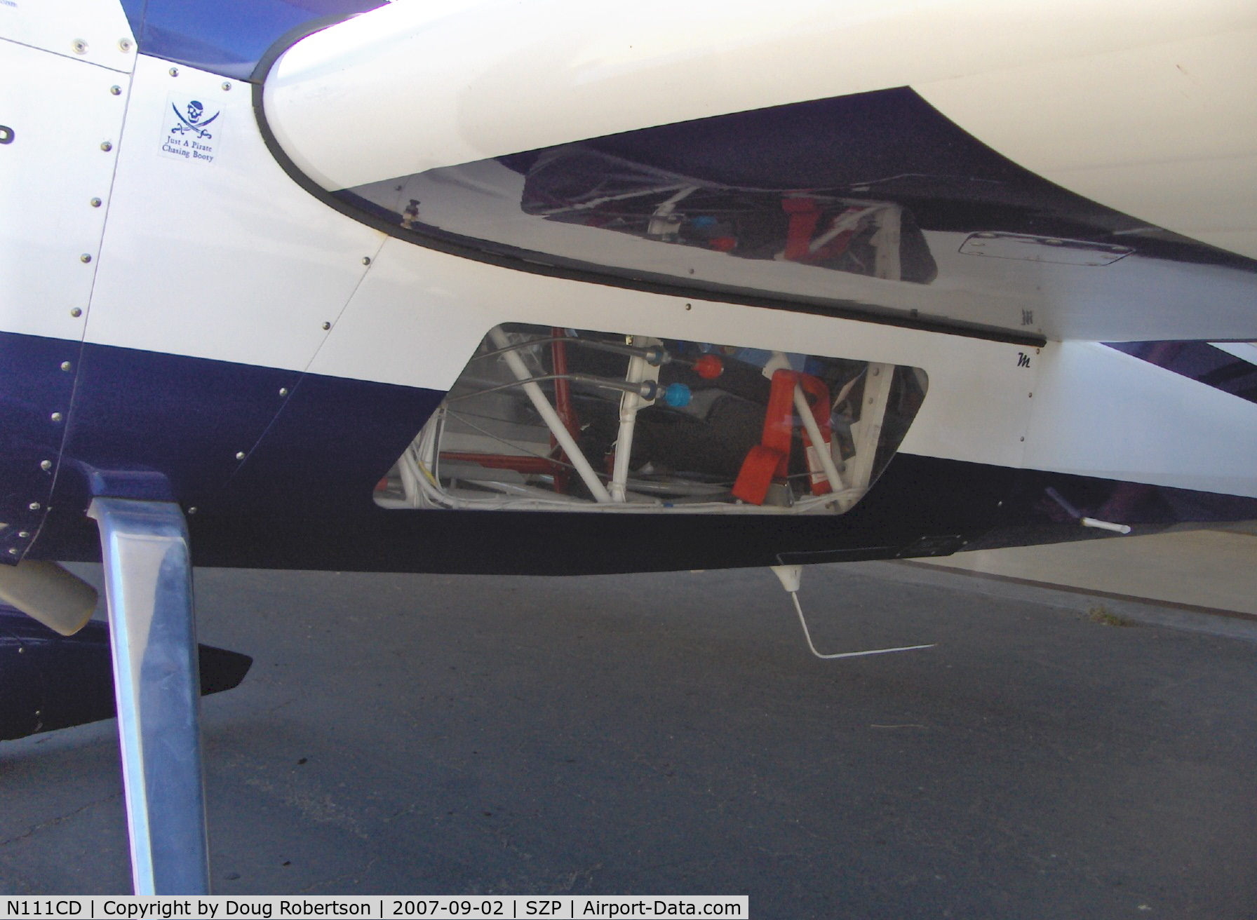N111CD, 1999 Zivko Edge 540 C/N 0026, 1999 Zivco EDGE 540 Aerobatic, Lycoming AEIO-540 330 Hp, fuselage transparency for outward aerobatic visibilty