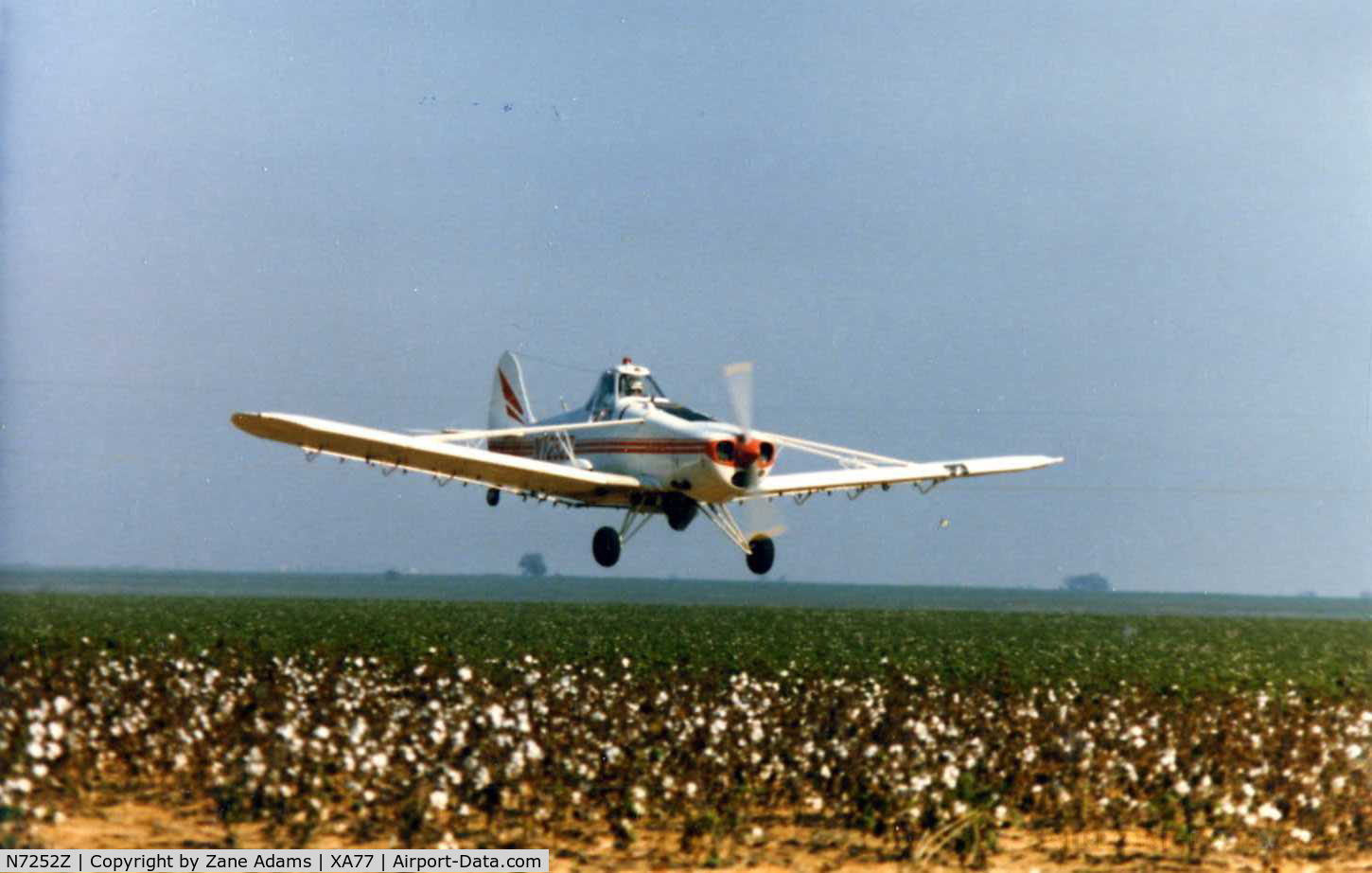 N7252Z, 1965 Piper PA-25-235 C/N 25-3184, At work near Lamesa, TX