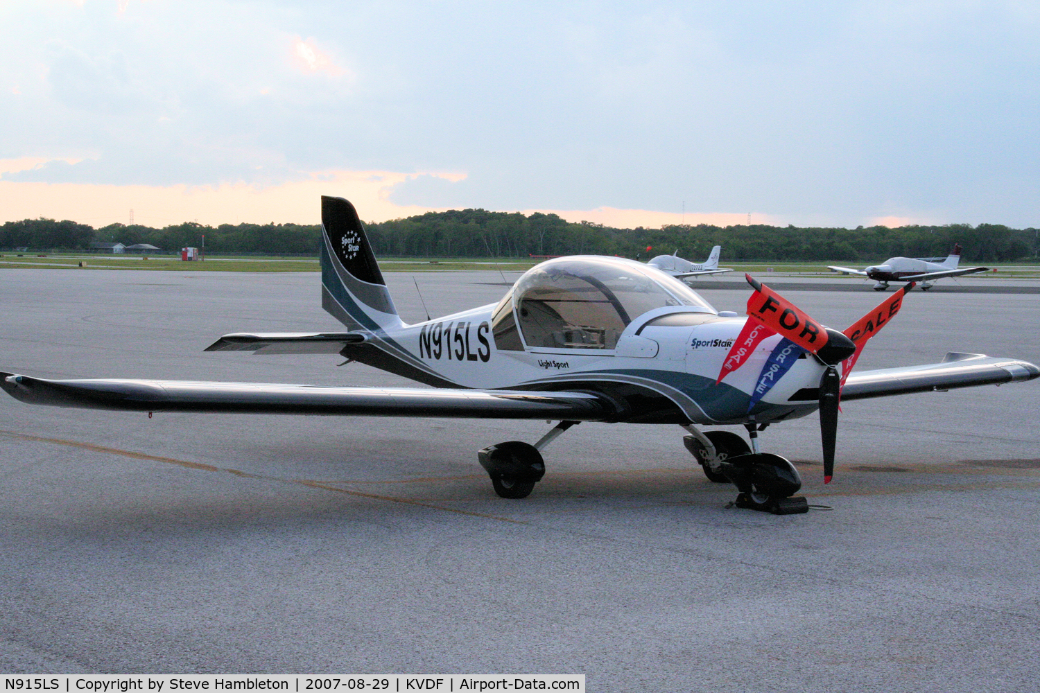 N915LS, 2007 Evektor-Aerotechnik Sportstar Plus C/N 20070915, Shot in the fading evening light at Tampa Vandenberg