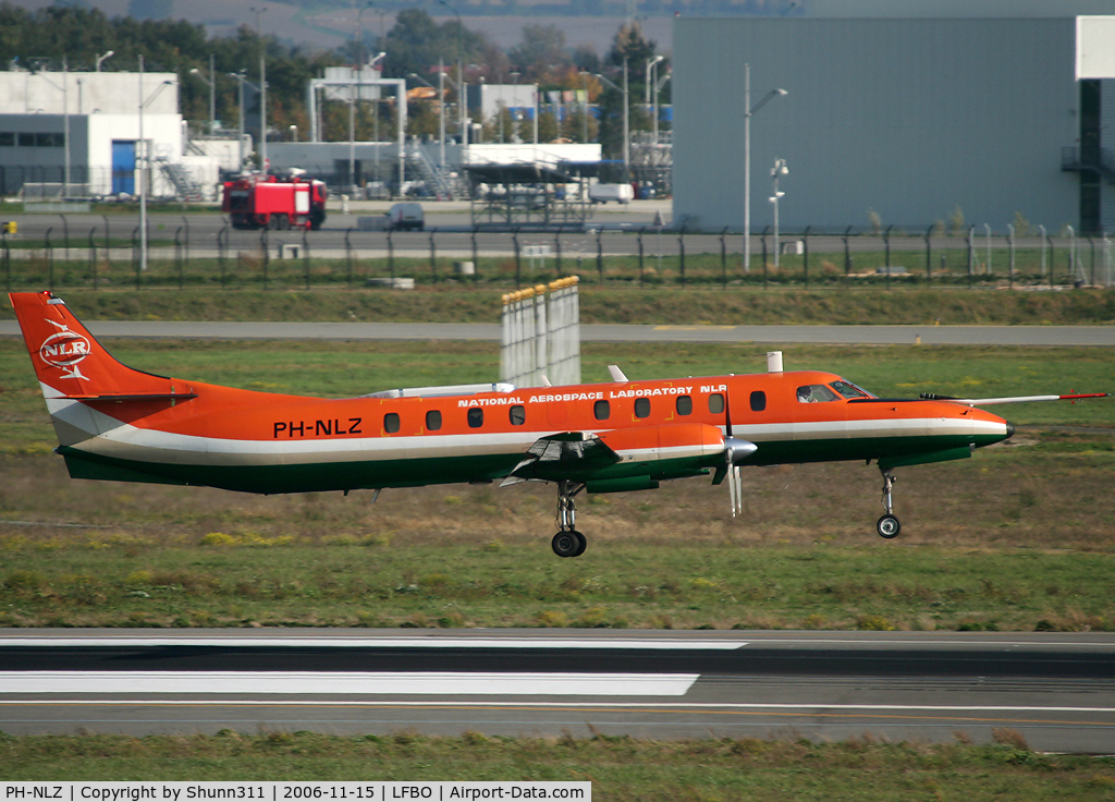 PH-NLZ, Swearingen SA-226TC Merlin II C/N TC-277, Landing rwy 32L and came for vortex tests with prototype Airbus A340