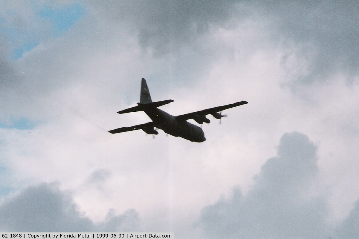 62-1848, 1962 Lockheed C-130E Hercules C/N 382-3811, C-130 over Detroit River