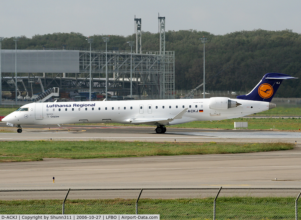 D-ACKJ, 2006 Bombardier CRJ-900LR (CL-600-2D24) C/N 15089, Ready to take off rwy 14L