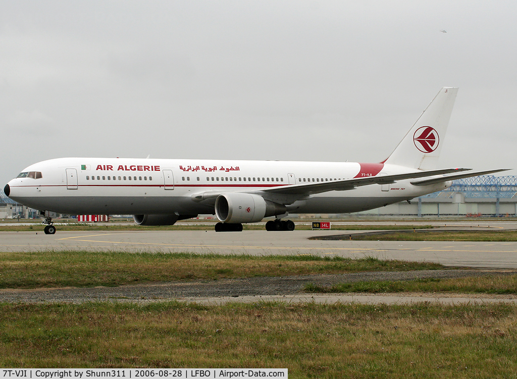 7T-VJI, 1990 Boeing 767-3D6 C/N 24768, Arriving from Algiers and taxiing to the terminal