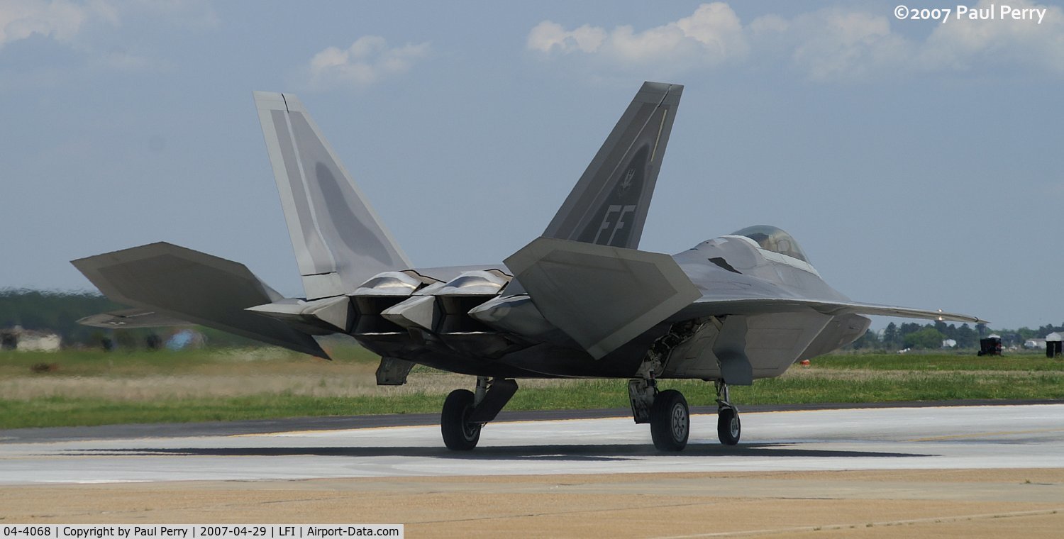 04-4068, 2004 Lockheed Martin F-22A Raptor C/N 4068, With tailplanes that size, no wonder she can do what she does