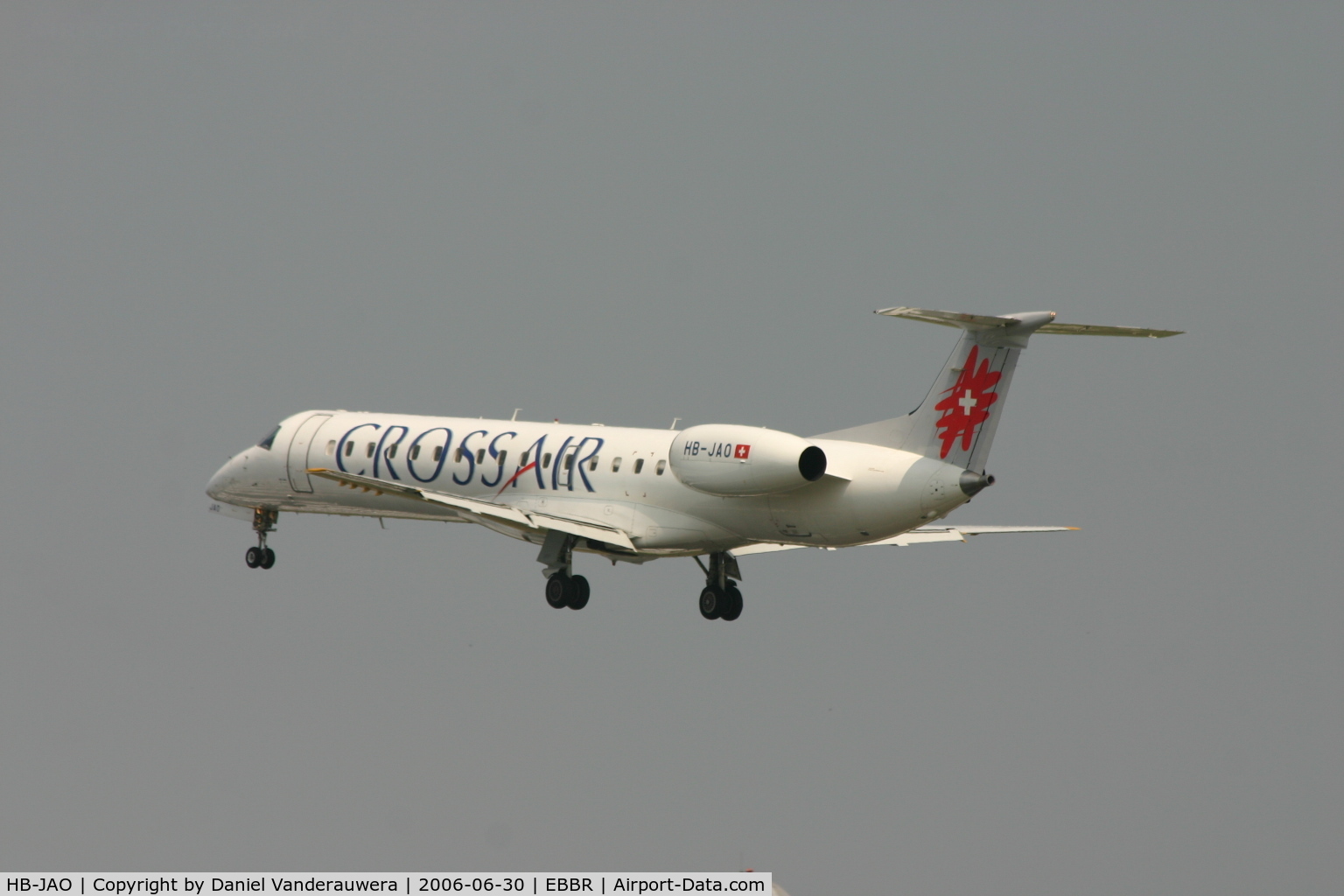 HB-JAO, 2001 Embraer EMB-145LU (ERJ-145LU) C/N 145456, descending to rwy 02