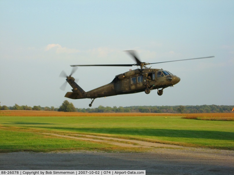 88-26078, 1988 Sikorsky UH-60A Black Hawk C/N 70-1311, Ohio National Guard UH-60 Blackhawk landing at Mount Victory, OH