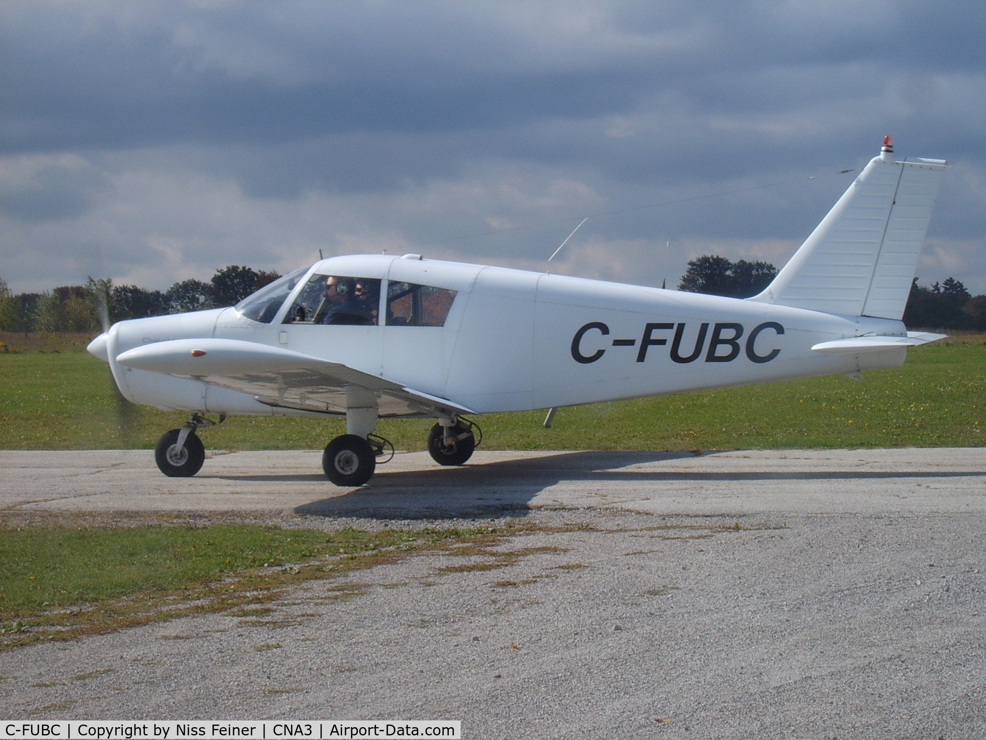 C-FUBC, 1966 Piper PA-28-140 C/N 28-21375, C-FUBC on the taxiway at CNA3
