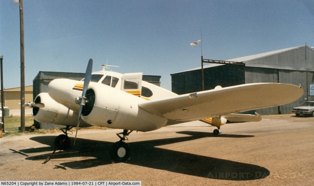 N65204, 1943 Cessna UC-78B (T-50) Bobcat Bobcat C/N 4491, On the Ramp at Cleburne