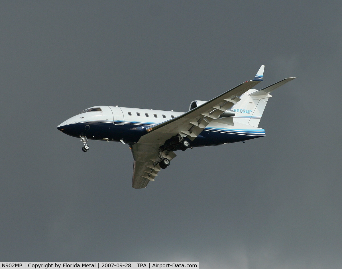 N902MP, 2003 Bombardier Challenger 604 (CL-600-2B16) C/N 5559, CL600