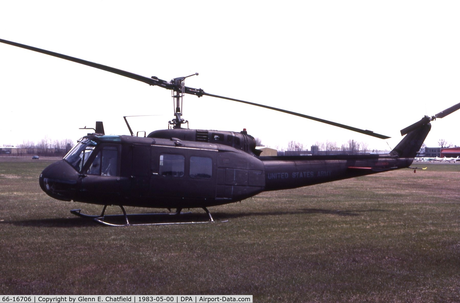 66-16706, 1967 Bell UH-1H Iroquois C/N 8900, UH-1H visiting, was a Vietnam war combat vet