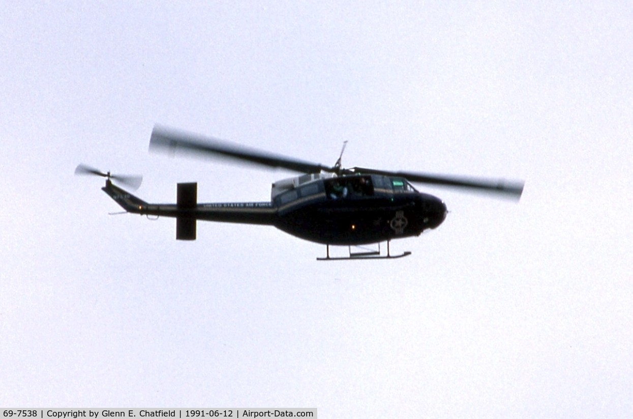 69-7538, 1969 Bell UH-1N Iroquois C/N 31079, UH-1N over Washington, DC