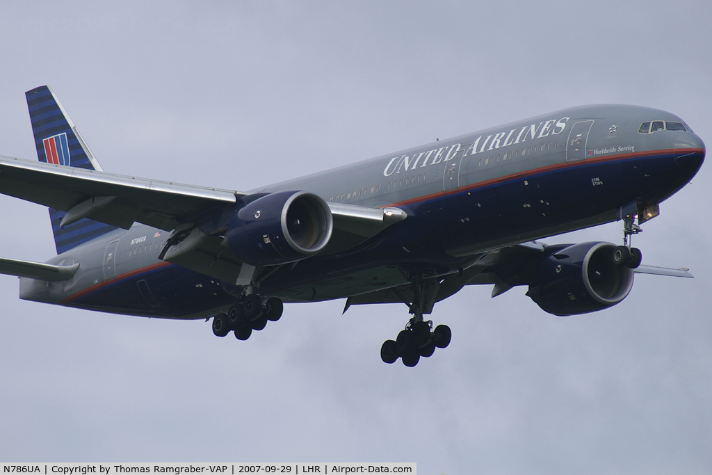 N786UA, 1997 Boeing 777-222/ER C/N 26938, United Airlines Boeing 777-200