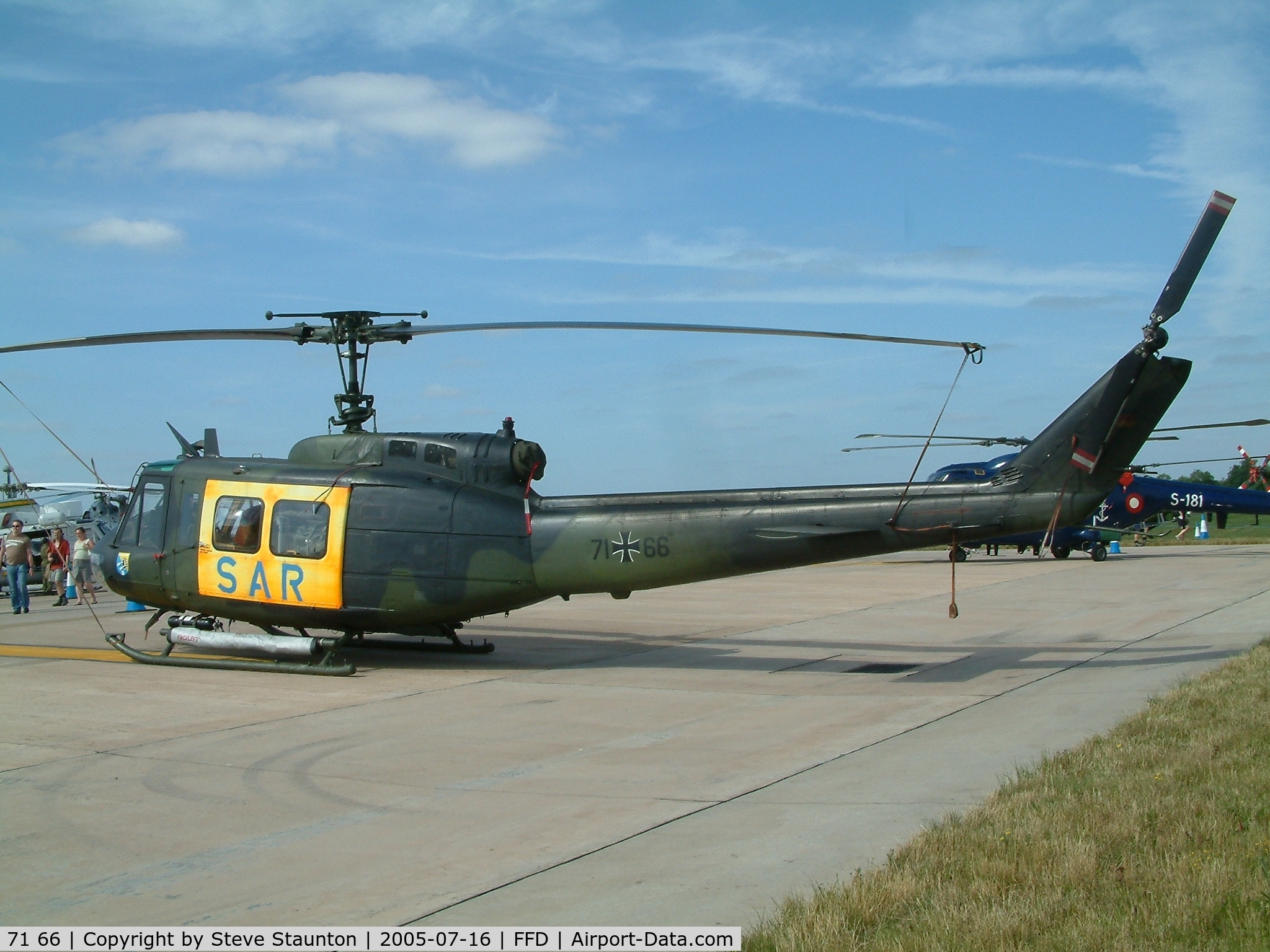 71 66, Bell (Dornier) UH-1D Iroquois (205) C/N 8226, Royal International Air Tattoo 2005