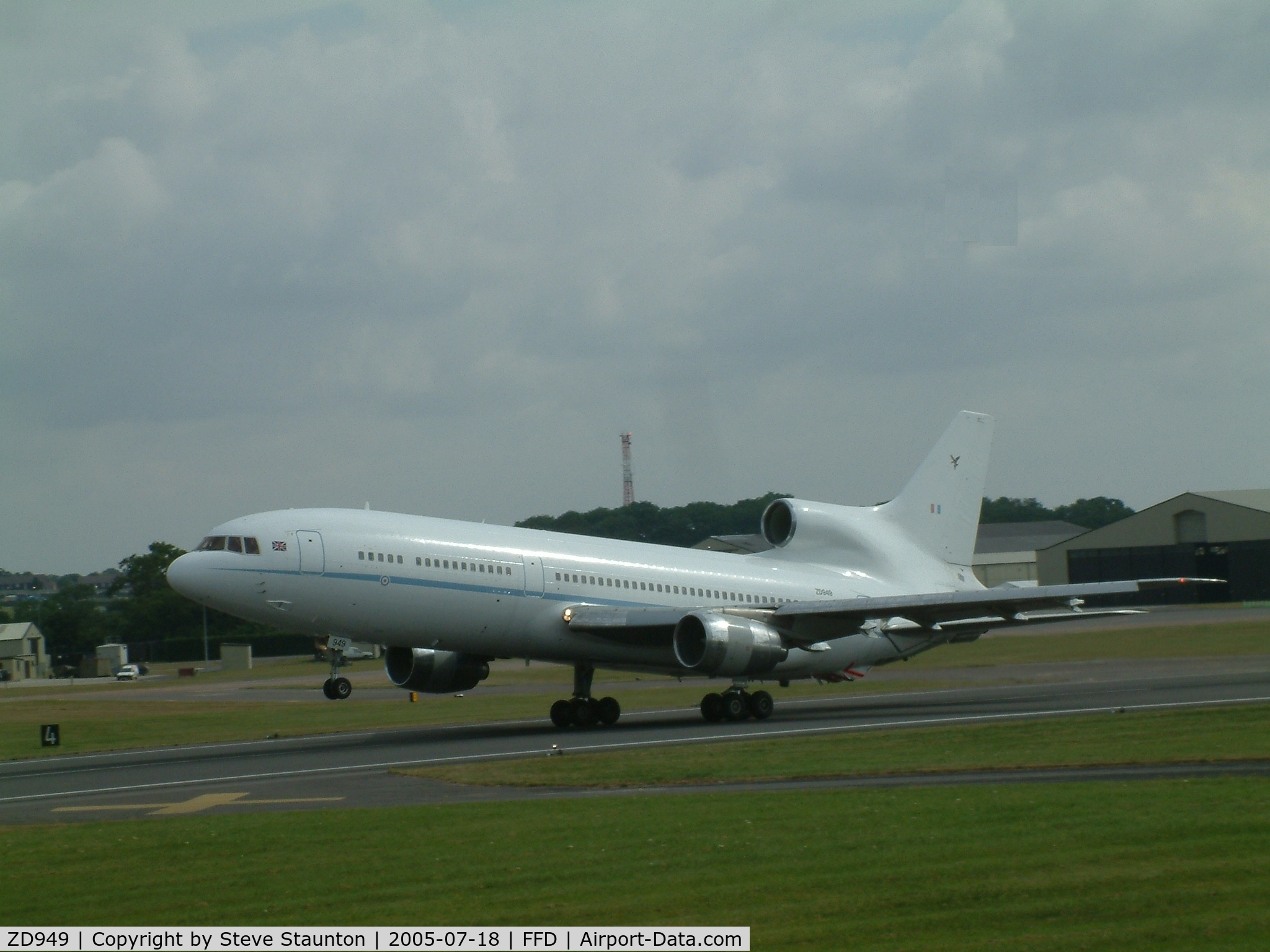 ZD949, 1979 Lockheed L-1011-500 K1 TriStar C/N 1159, Royal International Air Tattoo 2005