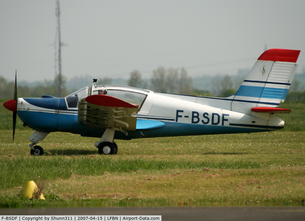 F-BSDF, Socata MS-893A Rallye Commodore 180 C/N 11478, Used for gliders at LFBN...