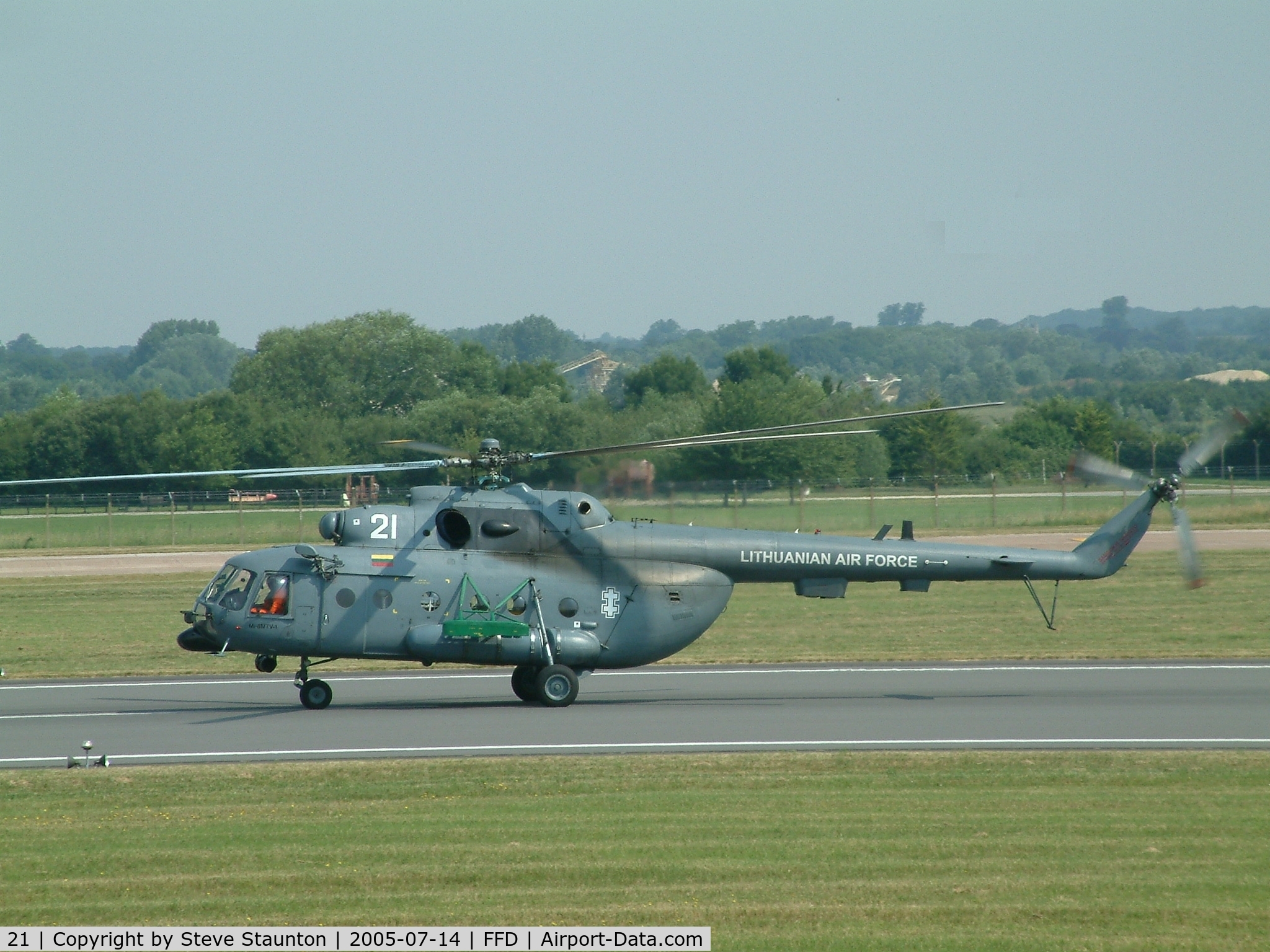 21, Mil Mi-8 MTV-1 Hip C/N 95911, Royal International Air Tattoo 2005