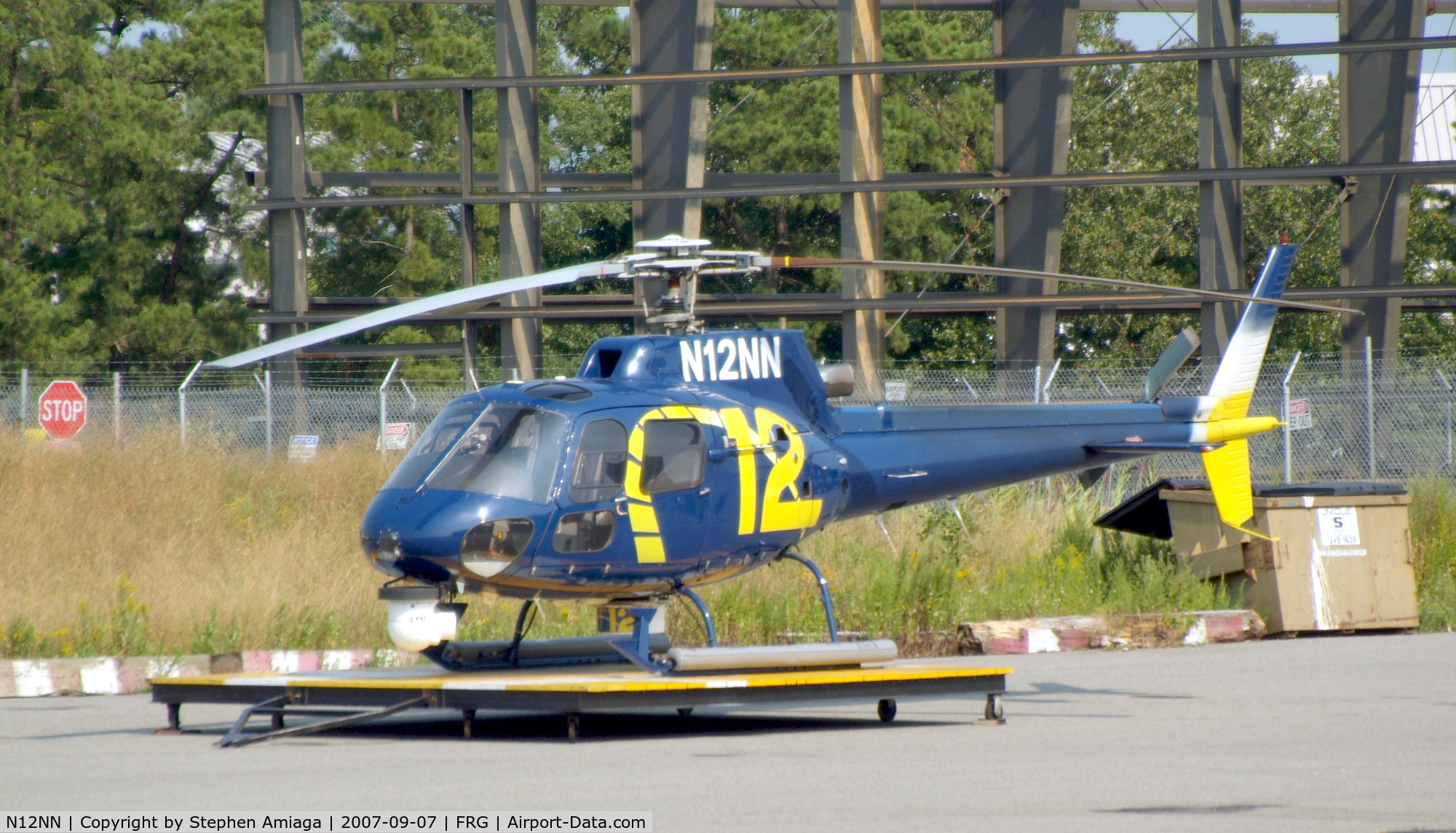 N12NN, 1980 Aerospatiale AS-350BA Ecureuil C/N 1355, News 12 on the dolly